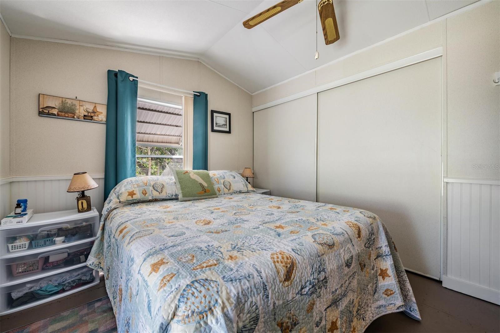 Image 19 of 47 For 605 Michigan Boulevard 39