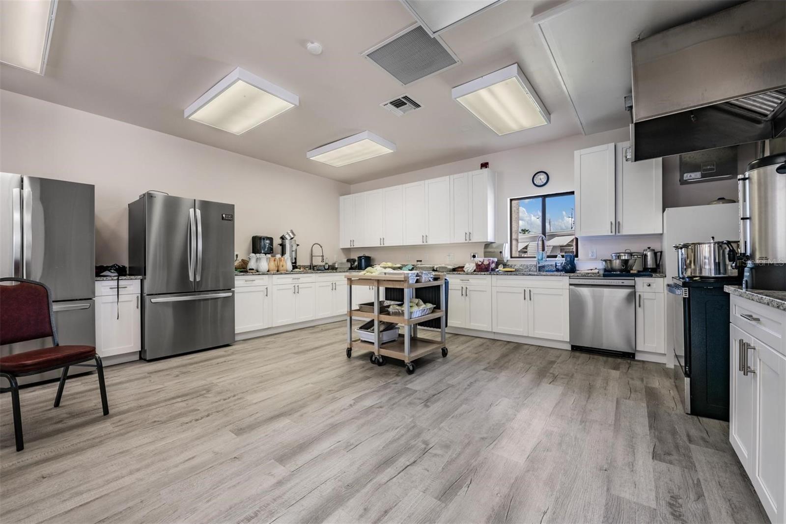 Image 35 of 47 For 605 Michigan Boulevard 39