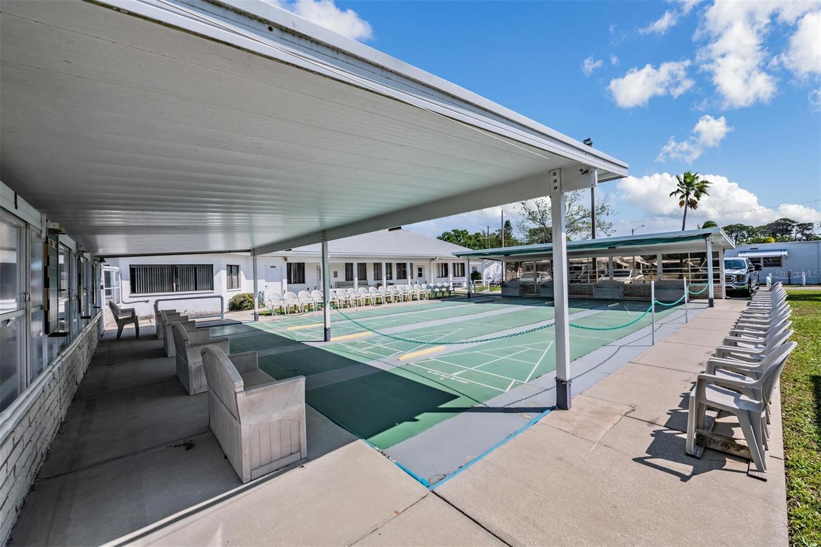 Image 41 of 47 For 605 Michigan Boulevard 39