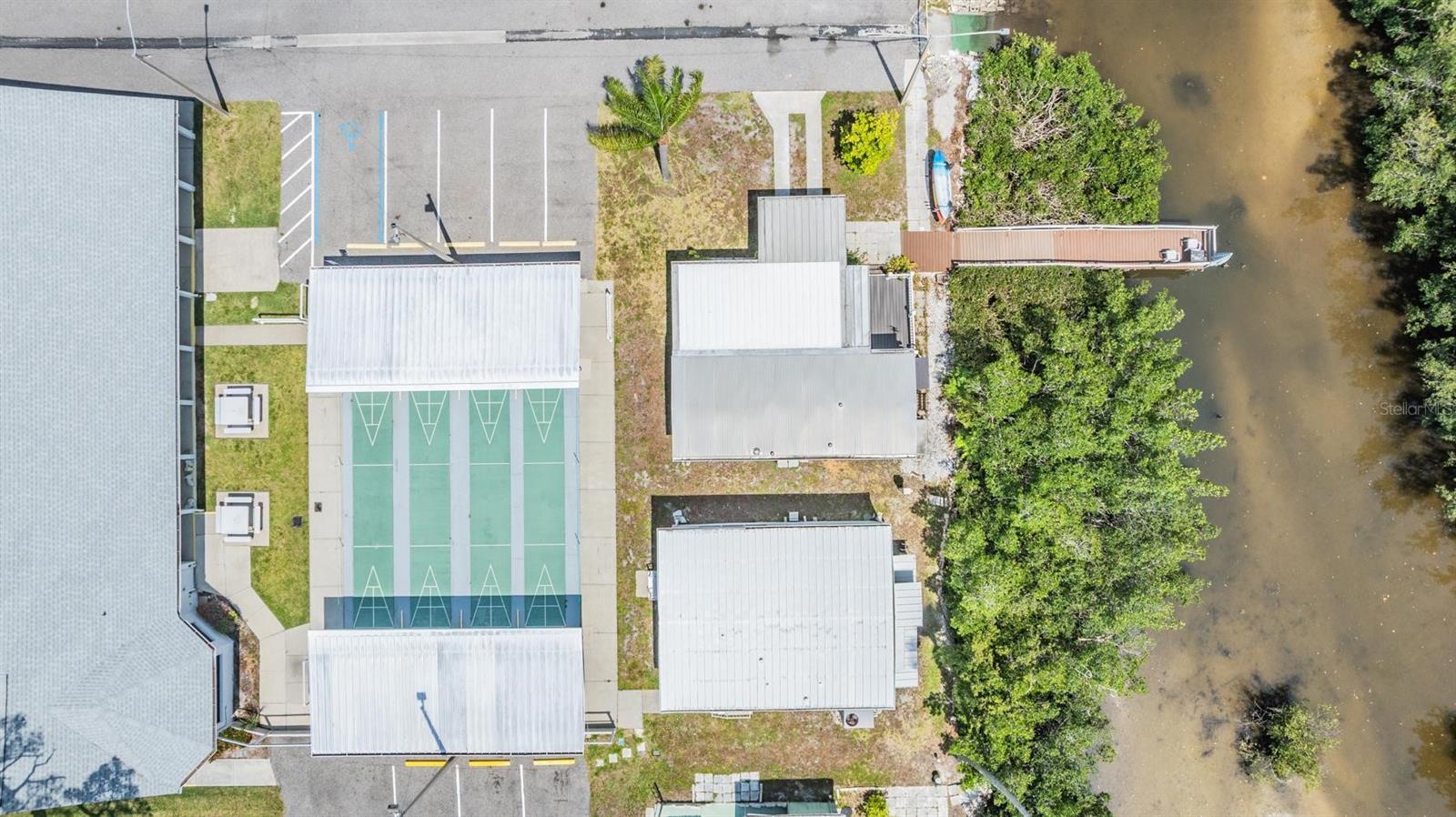 Image 46 of 47 For 605 Michigan Boulevard 39