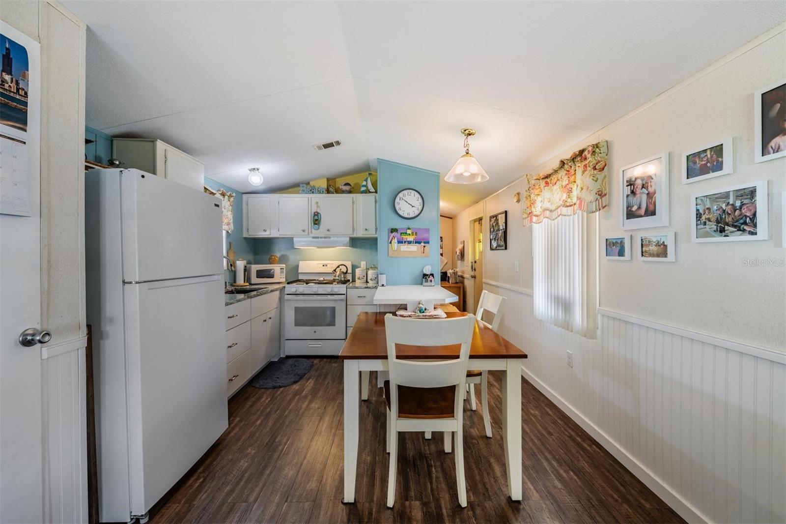 Image 7 of 47 For 605 Michigan Boulevard 39