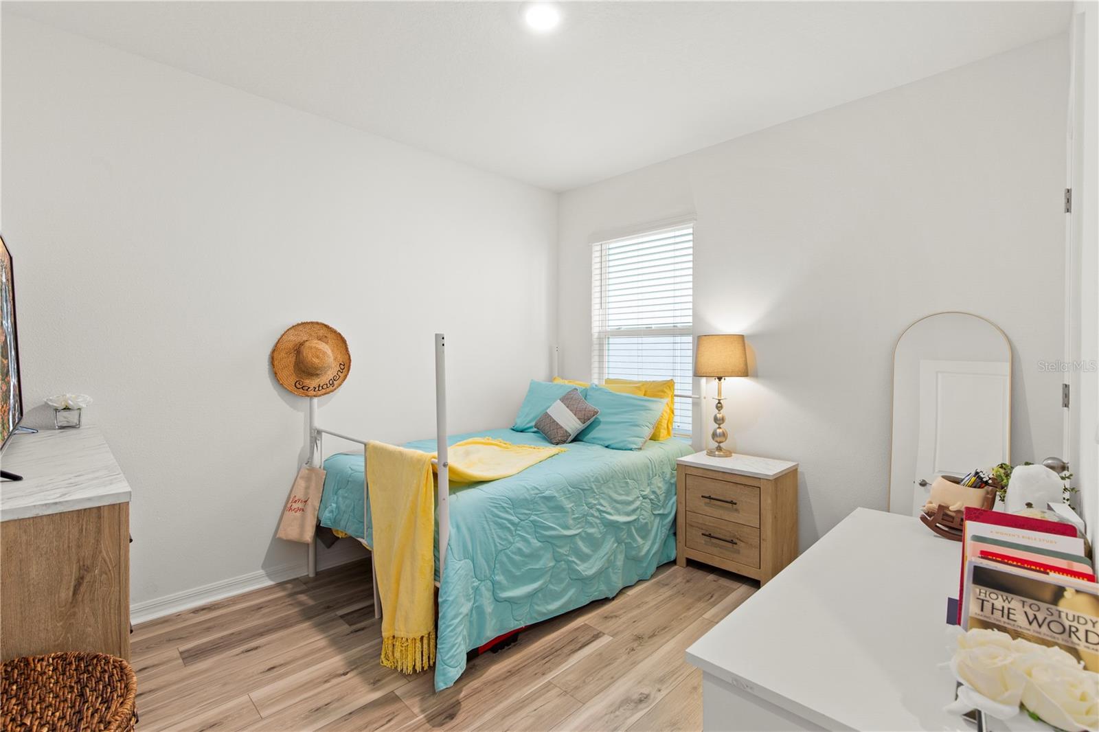 Image 20 of 40 For 6250 Wandering Willow Drive