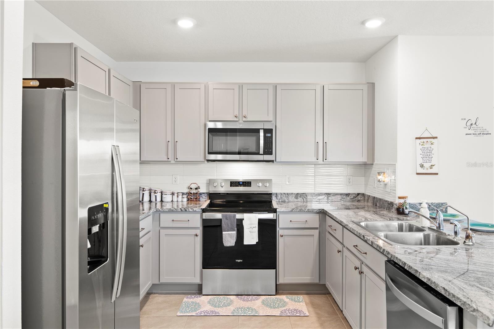 Image 4 of 40 For 6250 Wandering Willow Drive