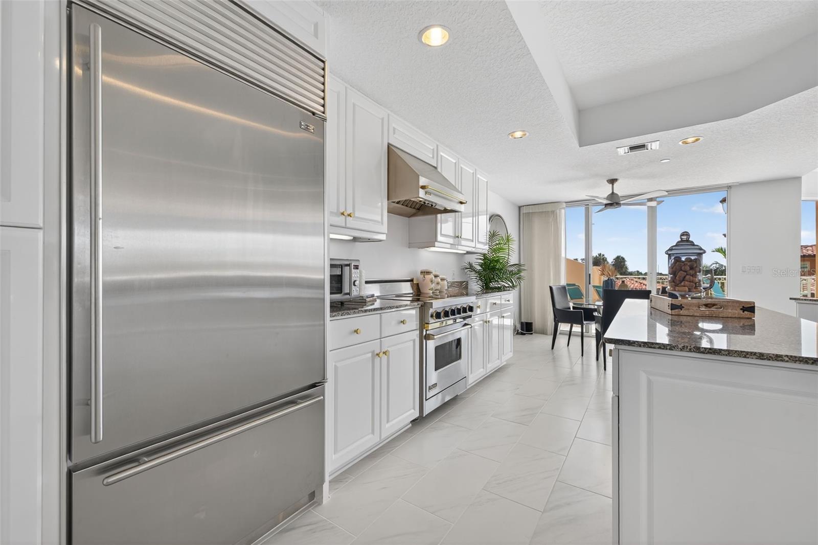 Image 19 of 52 For 555 5th Avenue Ne 332