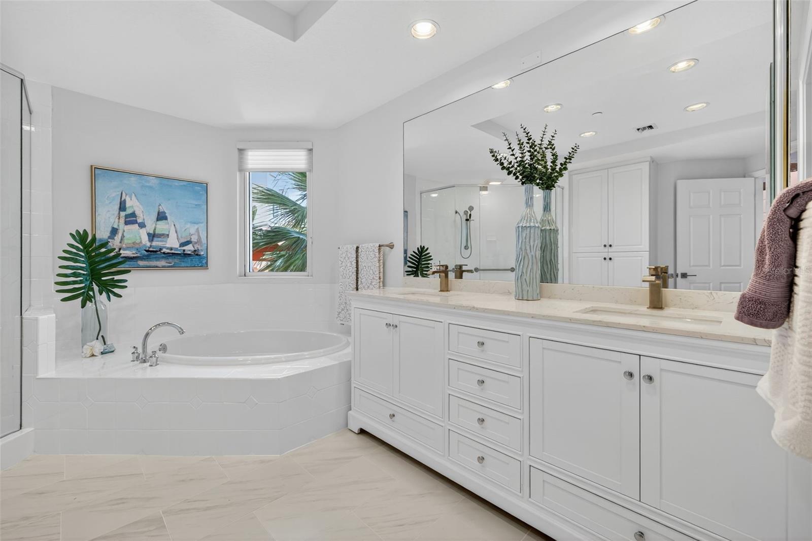 Image 24 of 52 For 555 5th Avenue Ne 332