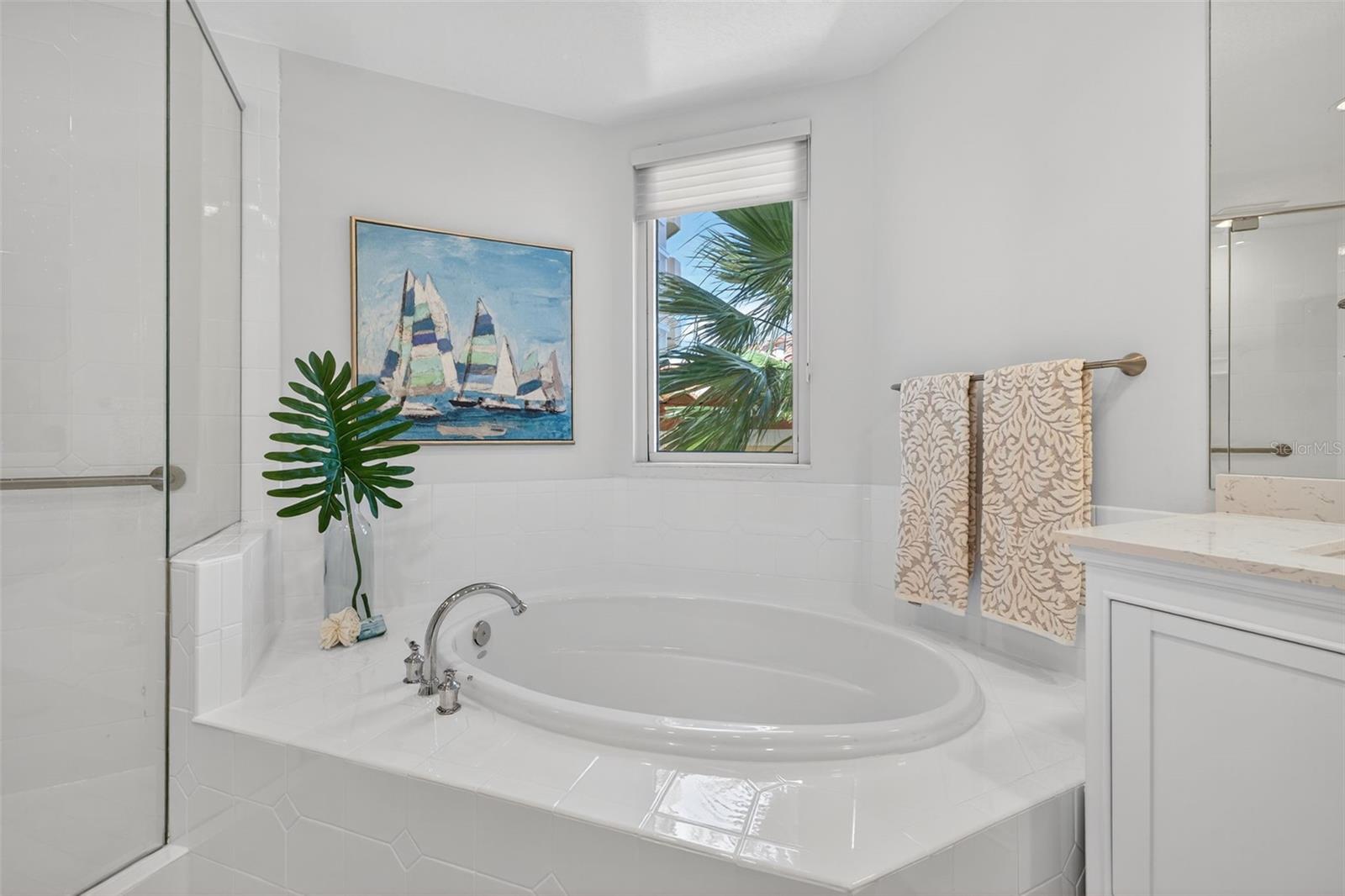 Image 25 of 52 For 555 5th Avenue Ne 332