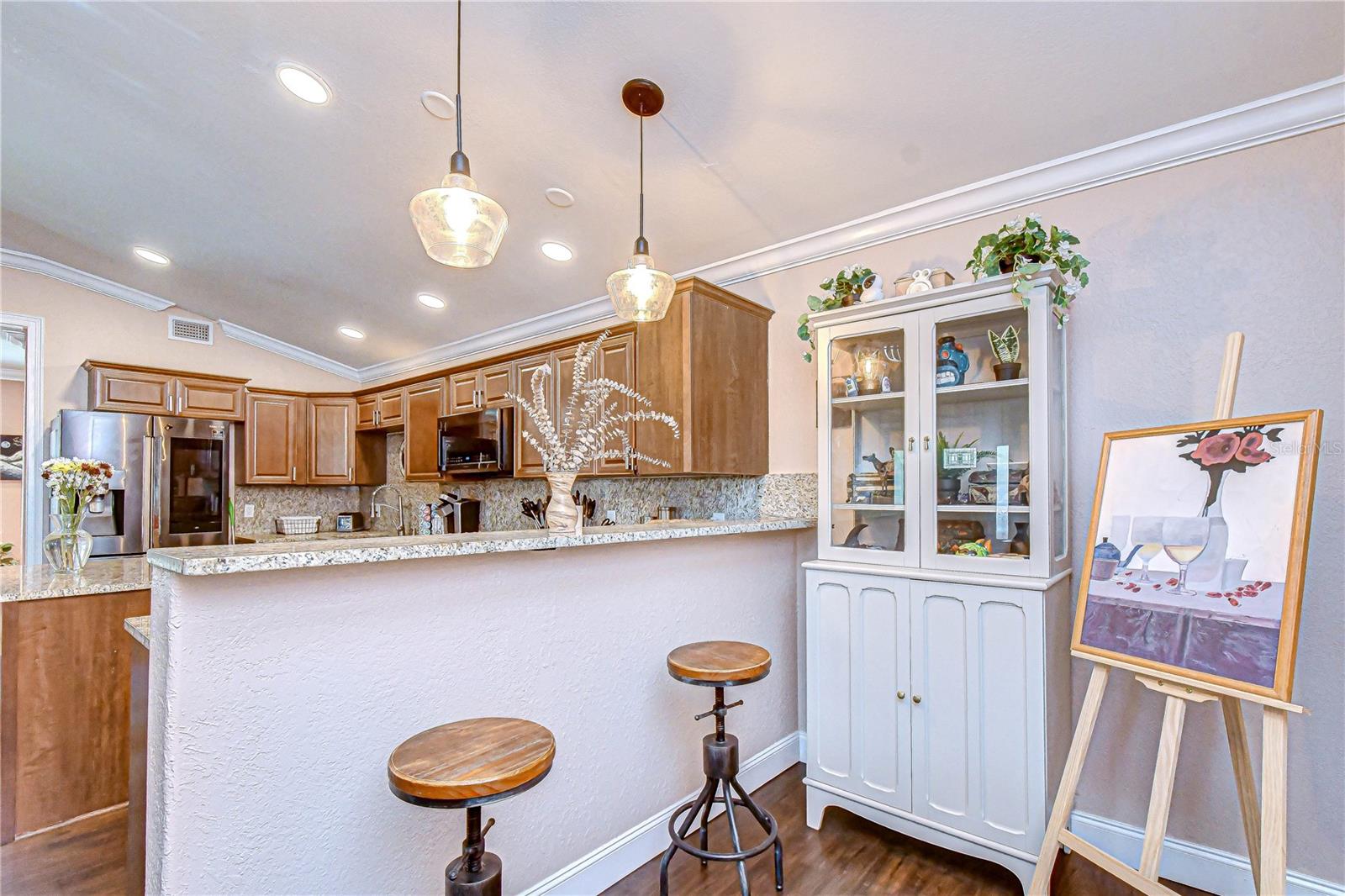 Image 11 of 39 For 6137 12th Avenue S