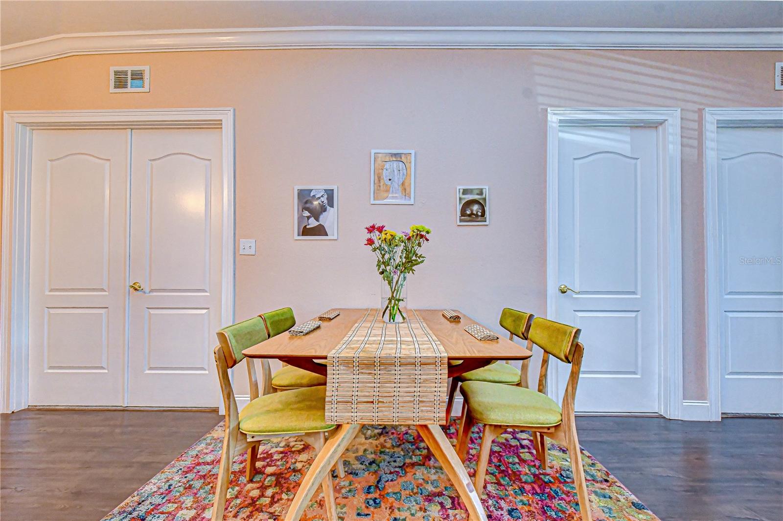 Image 14 of 39 For 6137 12th Avenue S