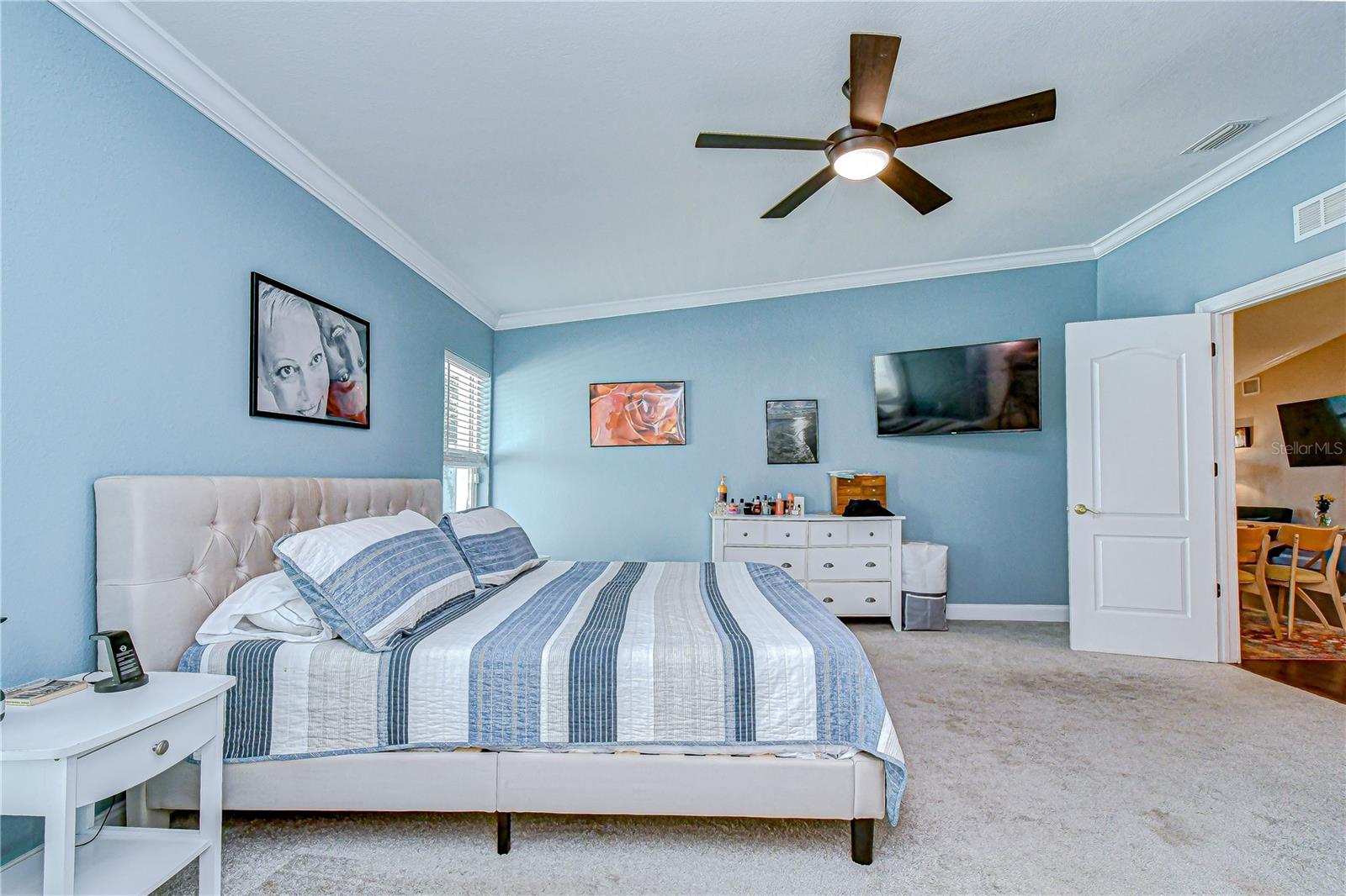 Image 18 of 39 For 6137 12th Avenue S