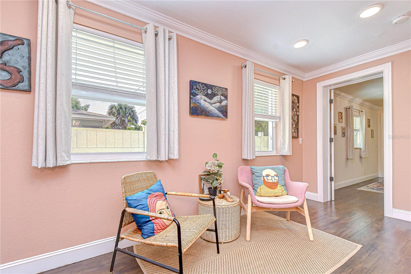 Image 21 of 39 For 6137 12th Avenue S