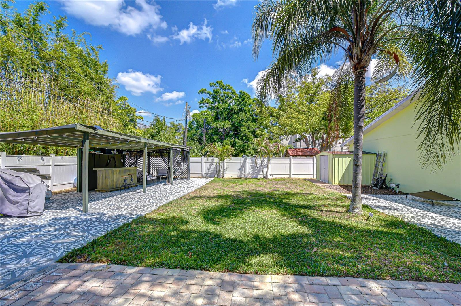 Image 32 of 39 For 6137 12th Avenue S