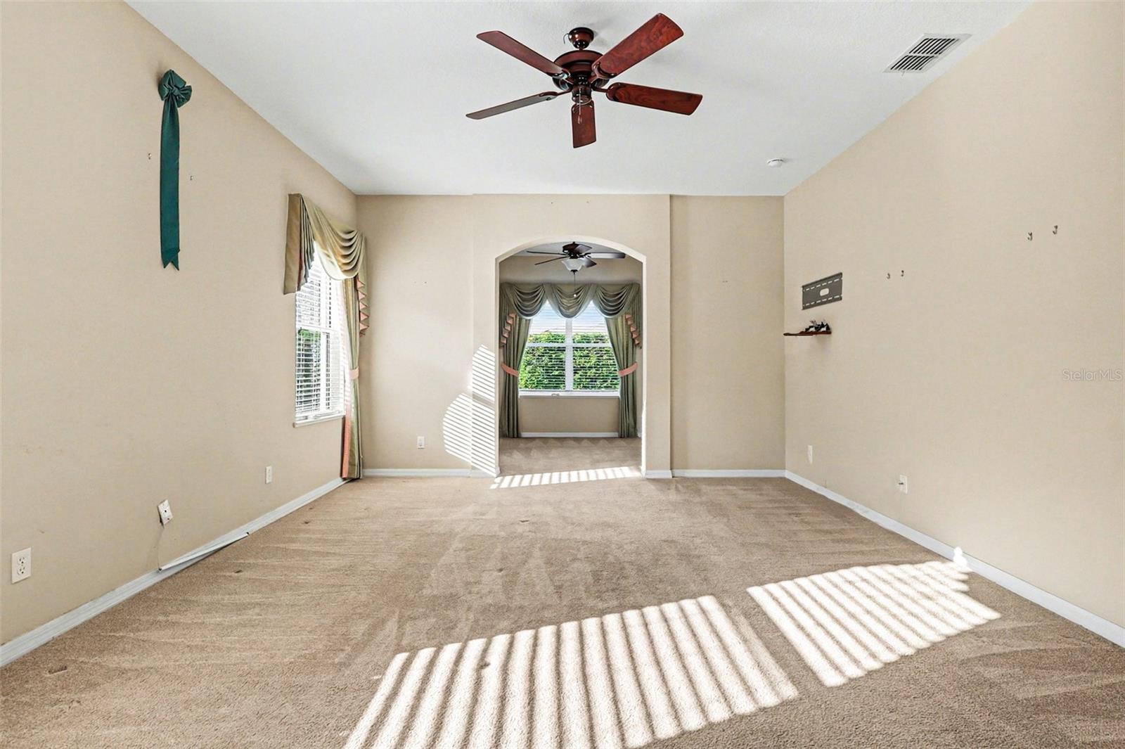 Image 18 of 34 For 3832 Traditions Boulevard N