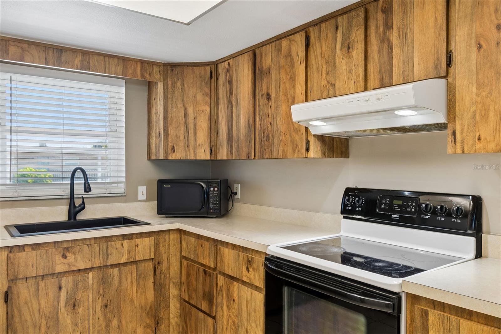 Image 18 of 56 For 12300 Park Boulevard 221