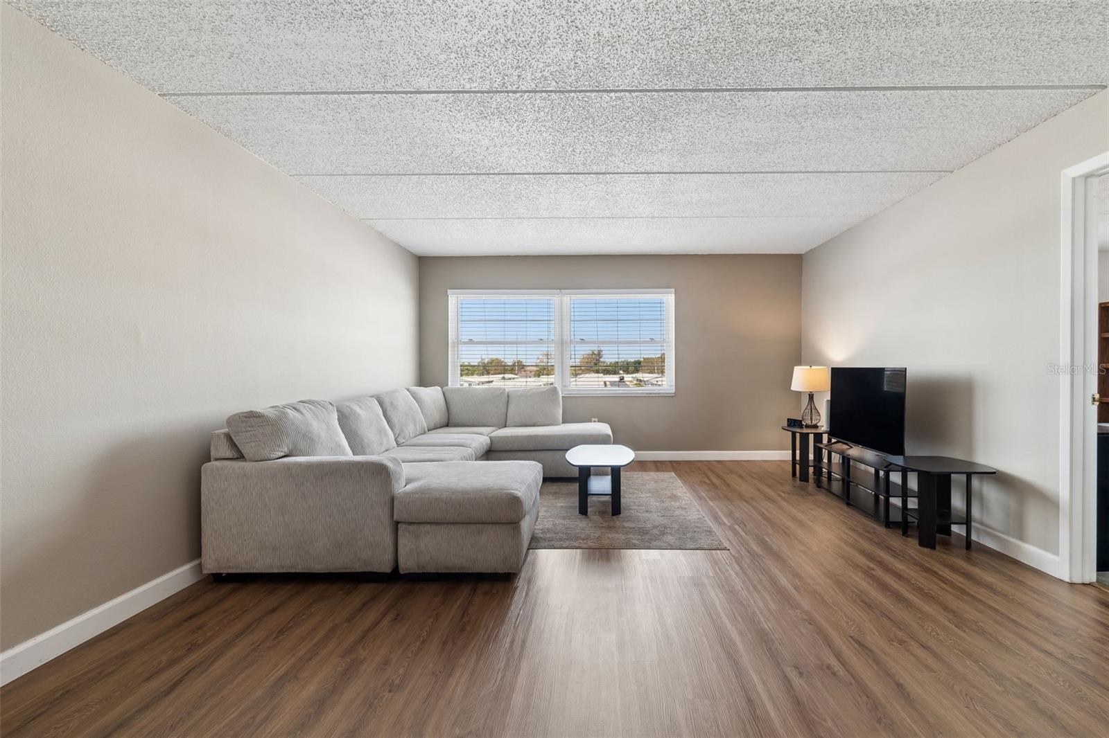 Image 22 of 56 For 12300 Park Boulevard 221