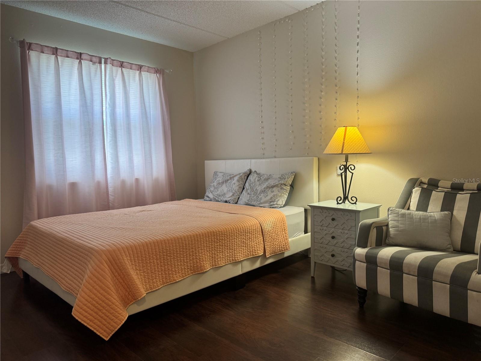 Image 13 of 26 For 115 Windward Place 15