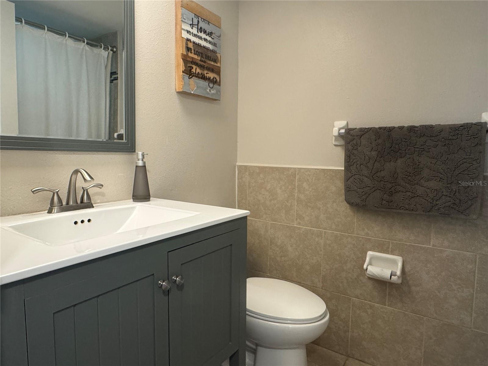 Image 14 of 26 For 115 Windward Place 15