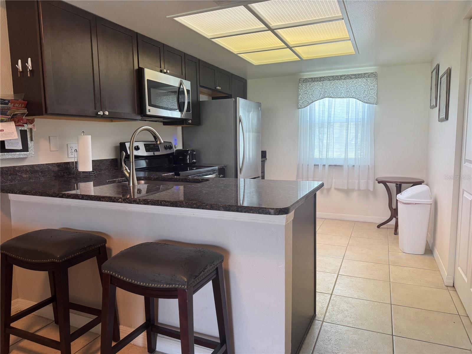 Image 4 of 26 For 115 Windward Place 15