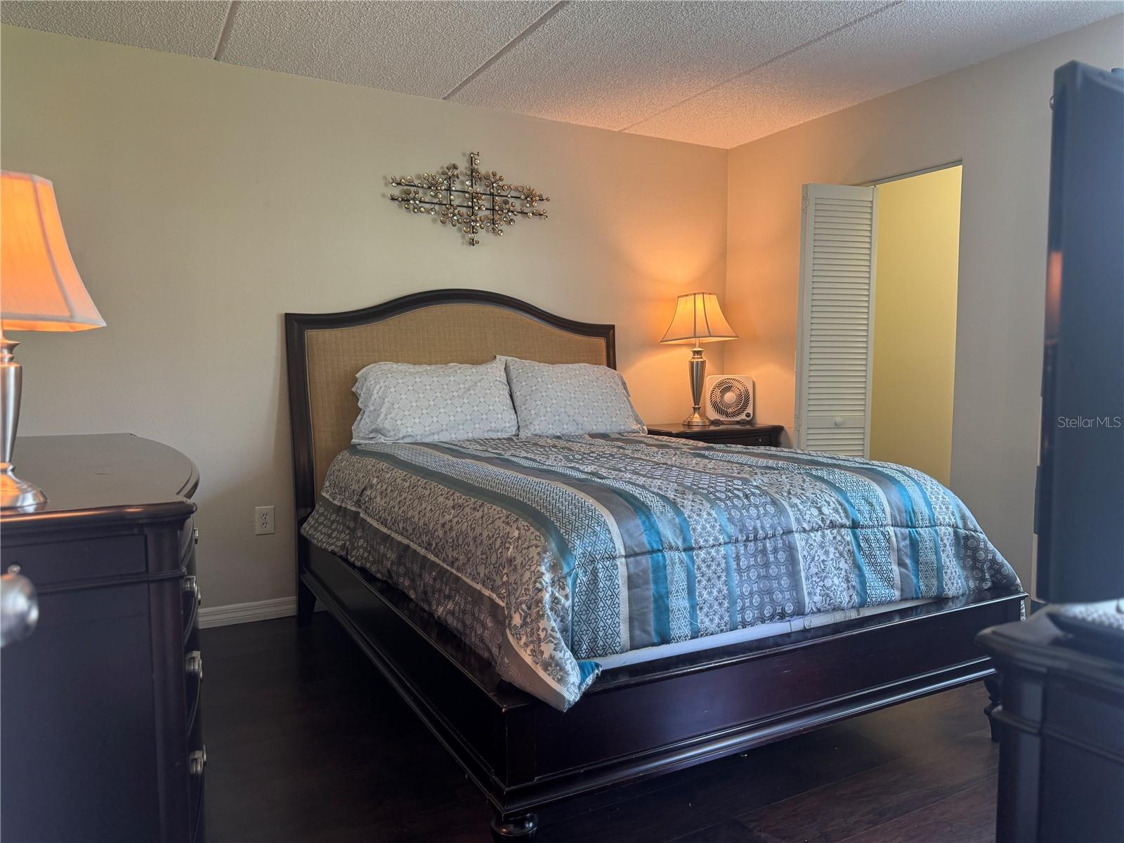 Image 9 of 26 For 115 Windward Place 15