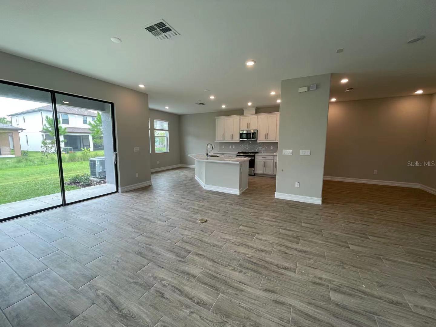 Image 3 of 15 For 4612 Almada Lane