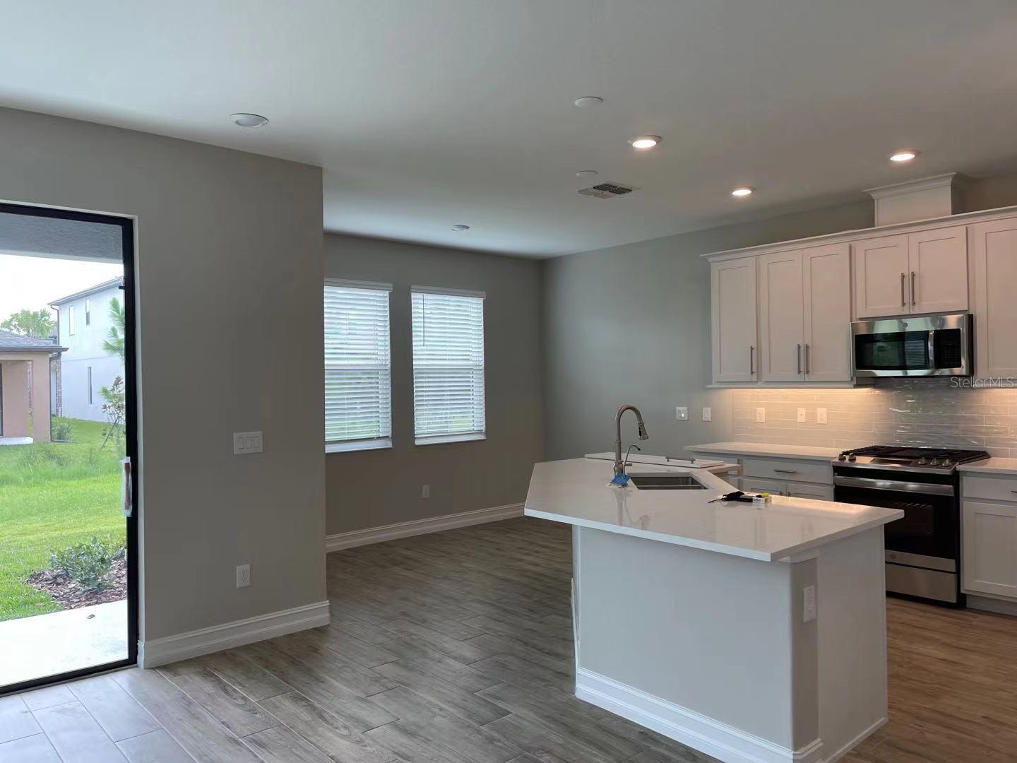 Image 9 of 15 For 4612 Almada Lane