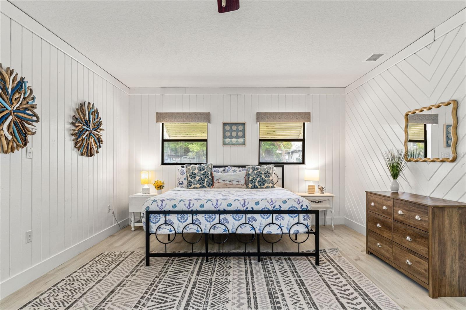 Image 10 of 31 For 5430 Circle Drive