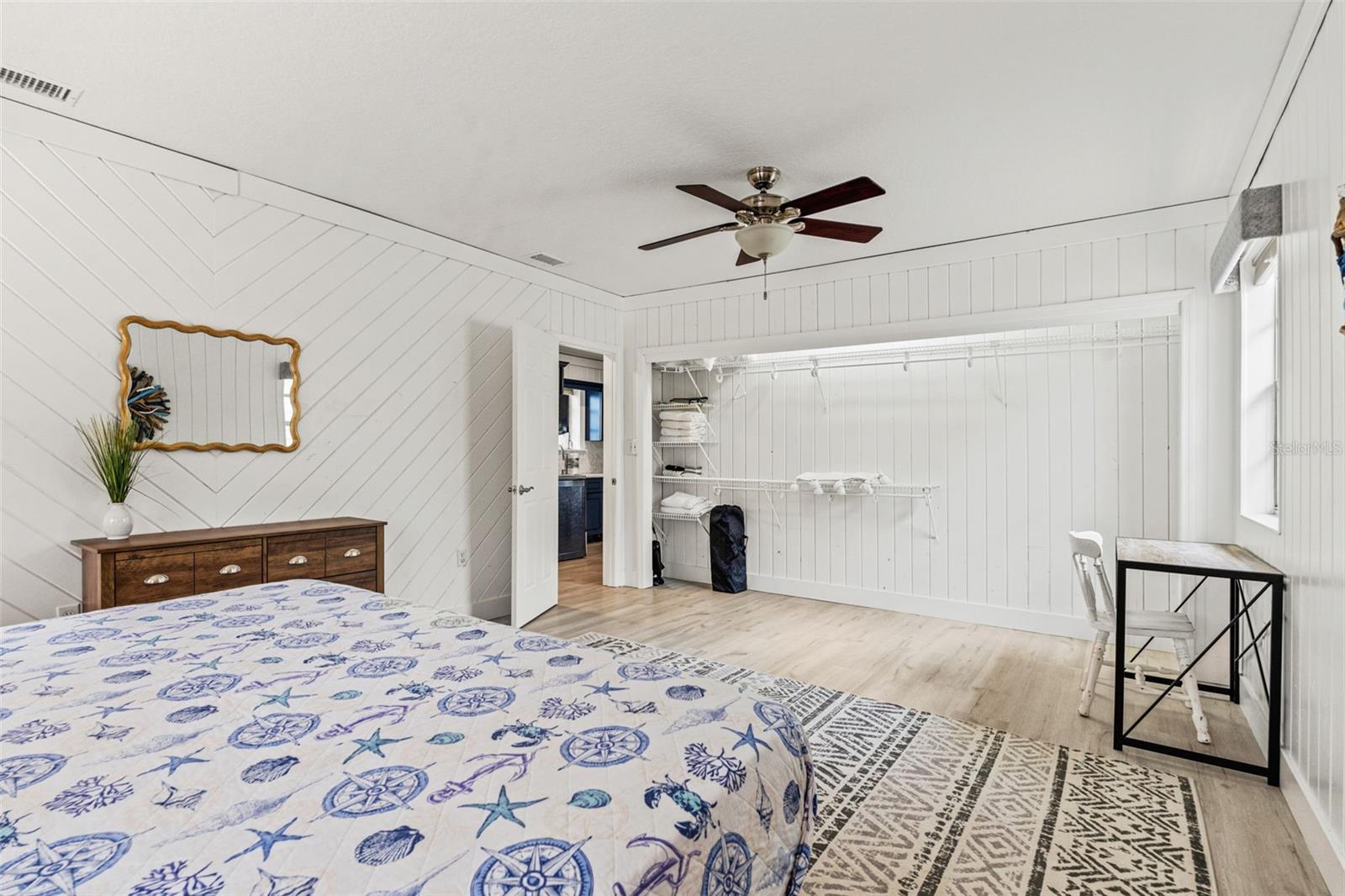 Image 12 of 31 For 5430 Circle Drive