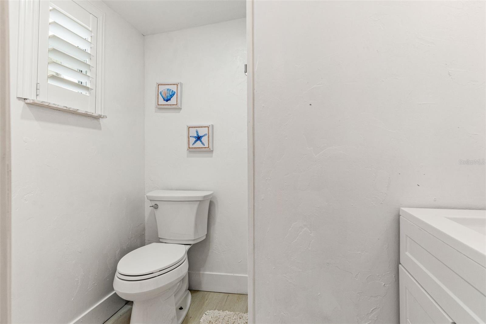 Image 24 of 31 For 5430 Circle Drive