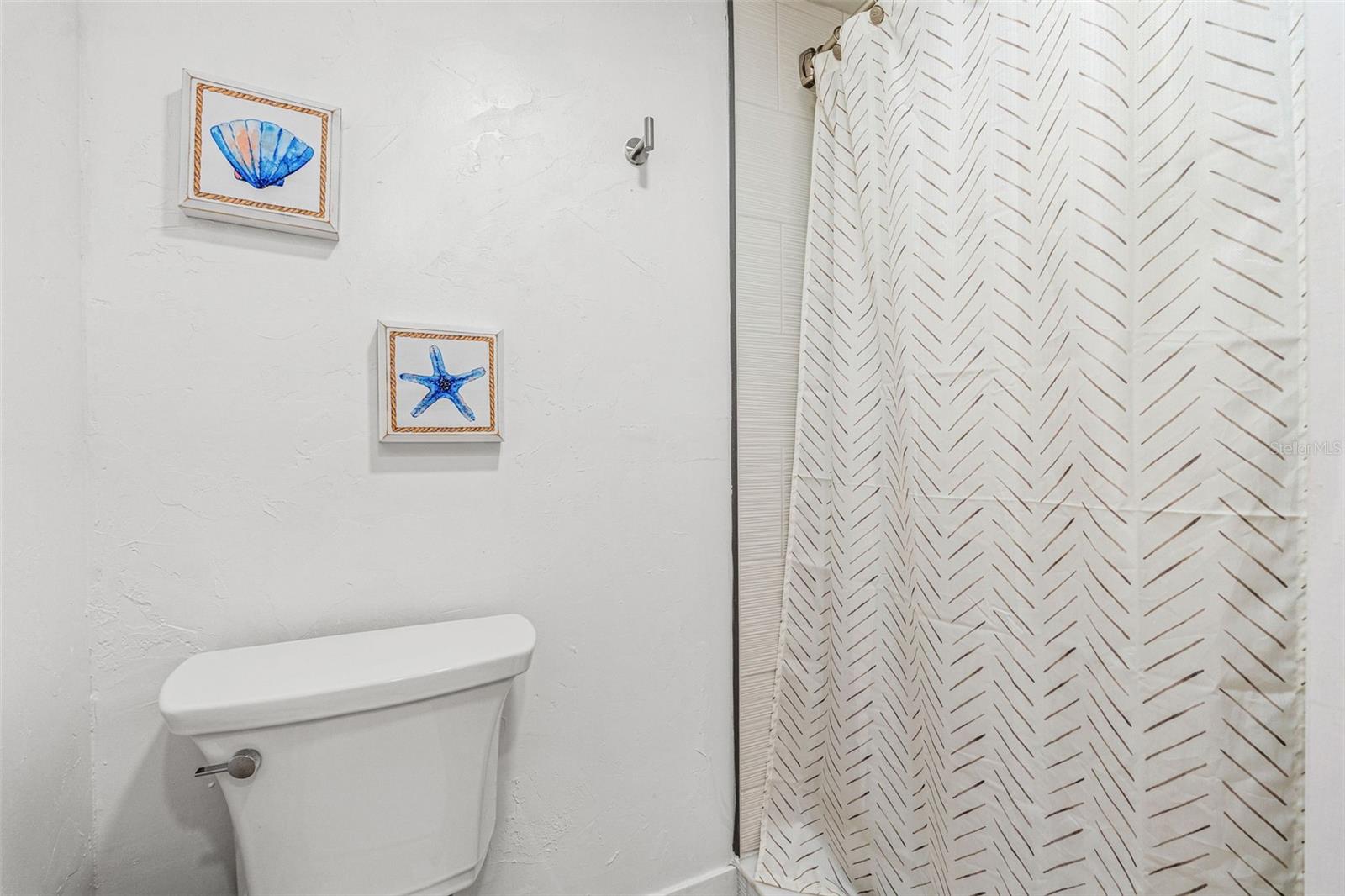 Image 26 of 31 For 5430 Circle Drive