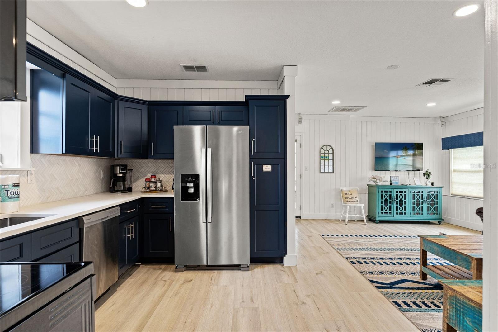 Image 5 of 31 For 5430 Circle Drive