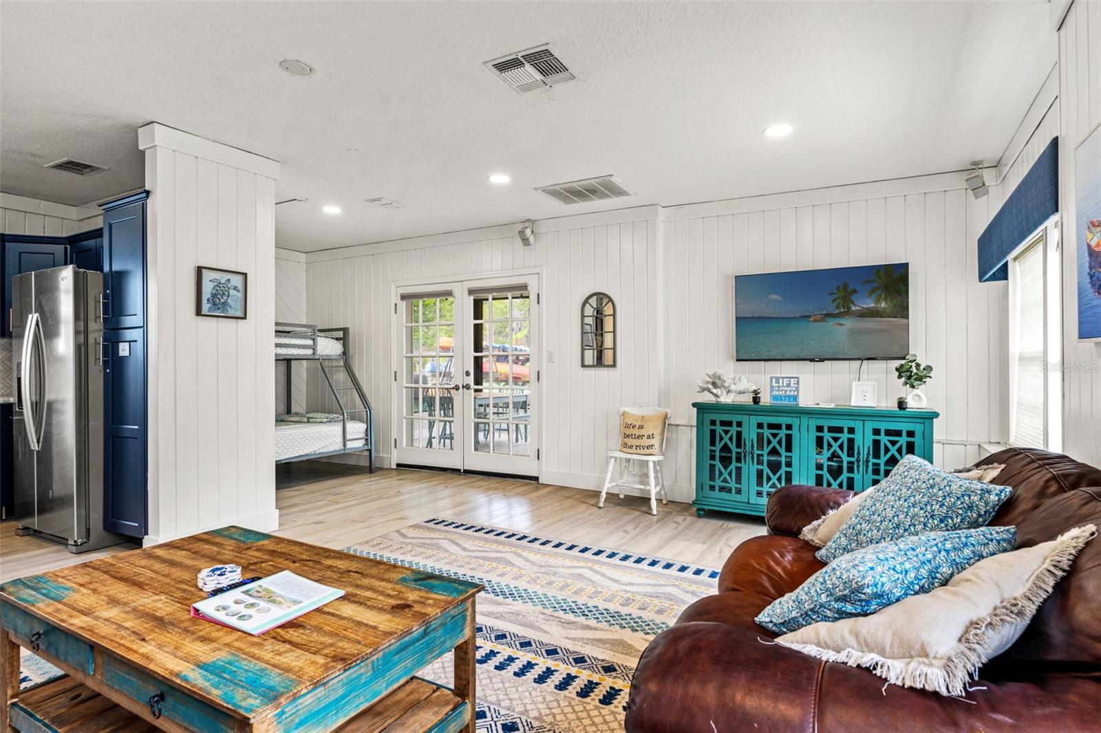 Image 7 of 31 For 5430 Circle Drive