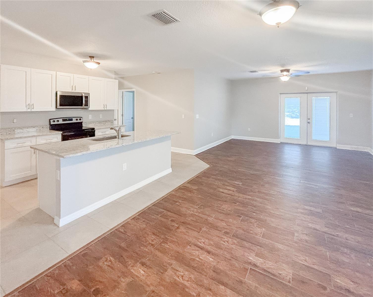 Image 5 of 27 For 12026 Suburban Sunrise Street