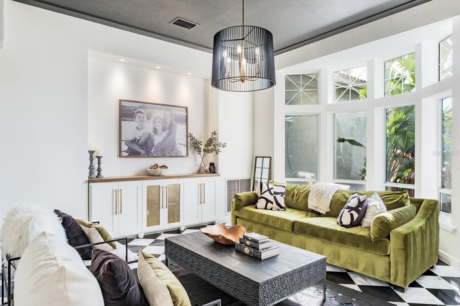 Image 13 of 91 For 1598 Lockmeade Place