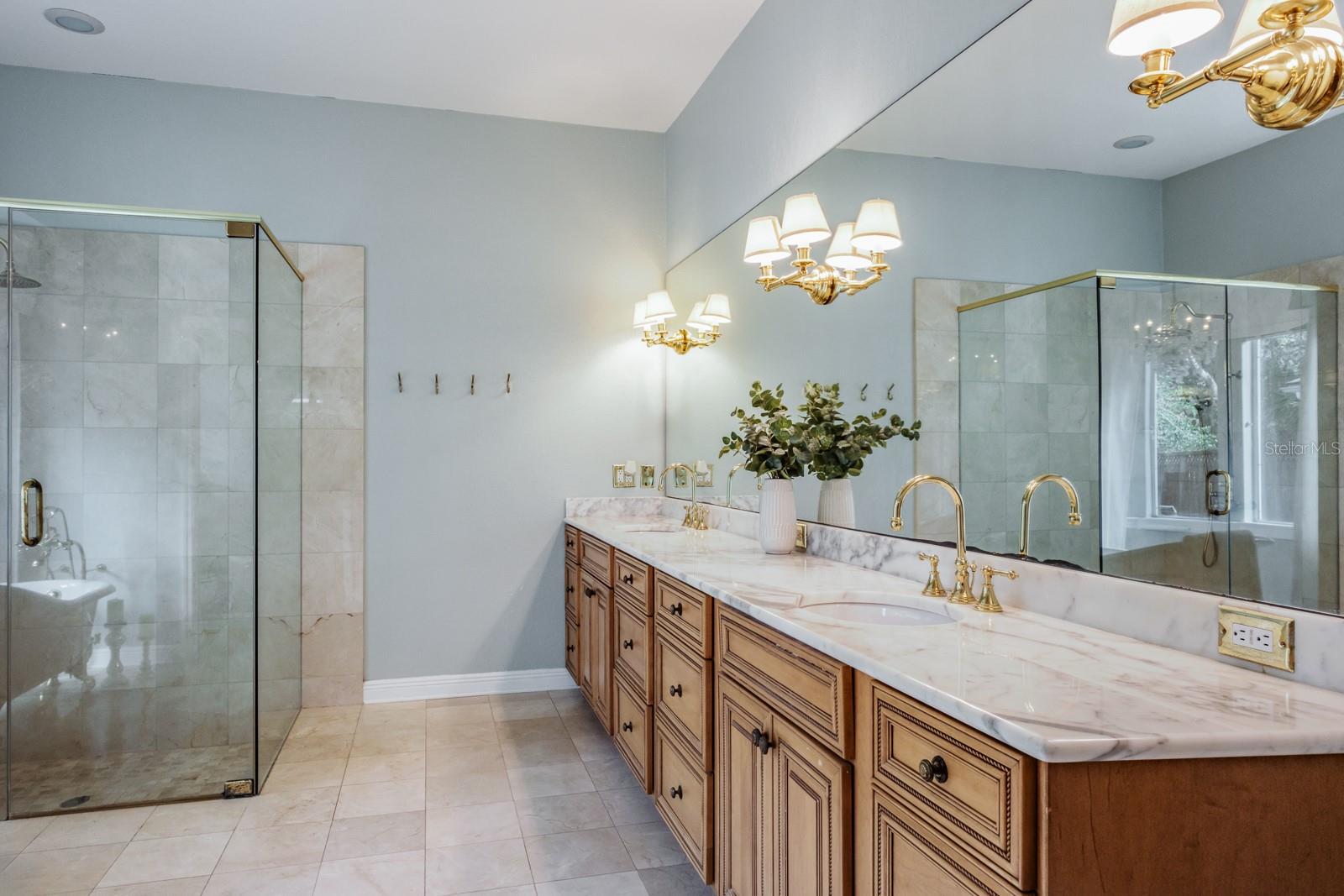 Image 56 of 91 For 1598 Lockmeade Place