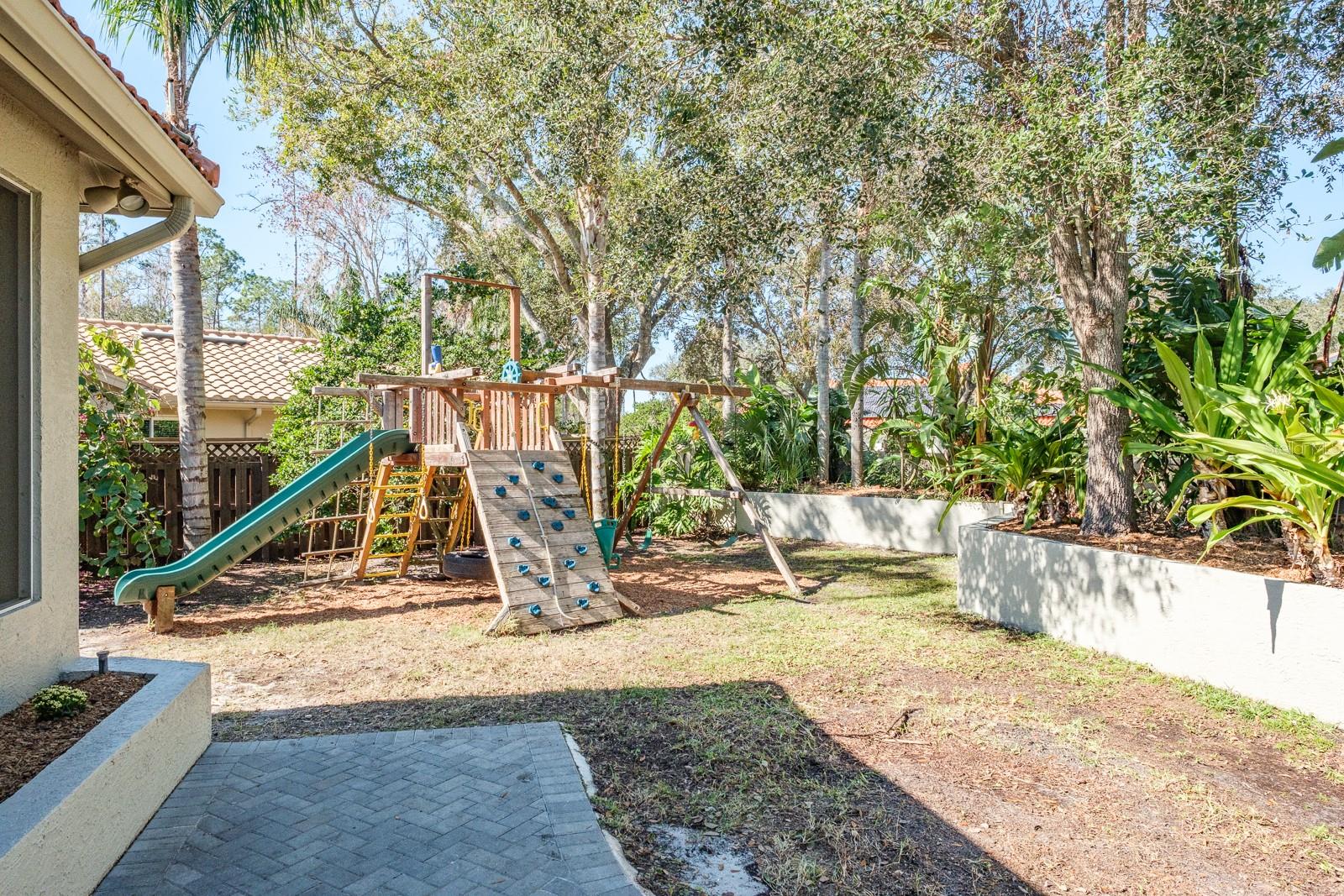 Image 79 of 91 For 1598 Lockmeade Place