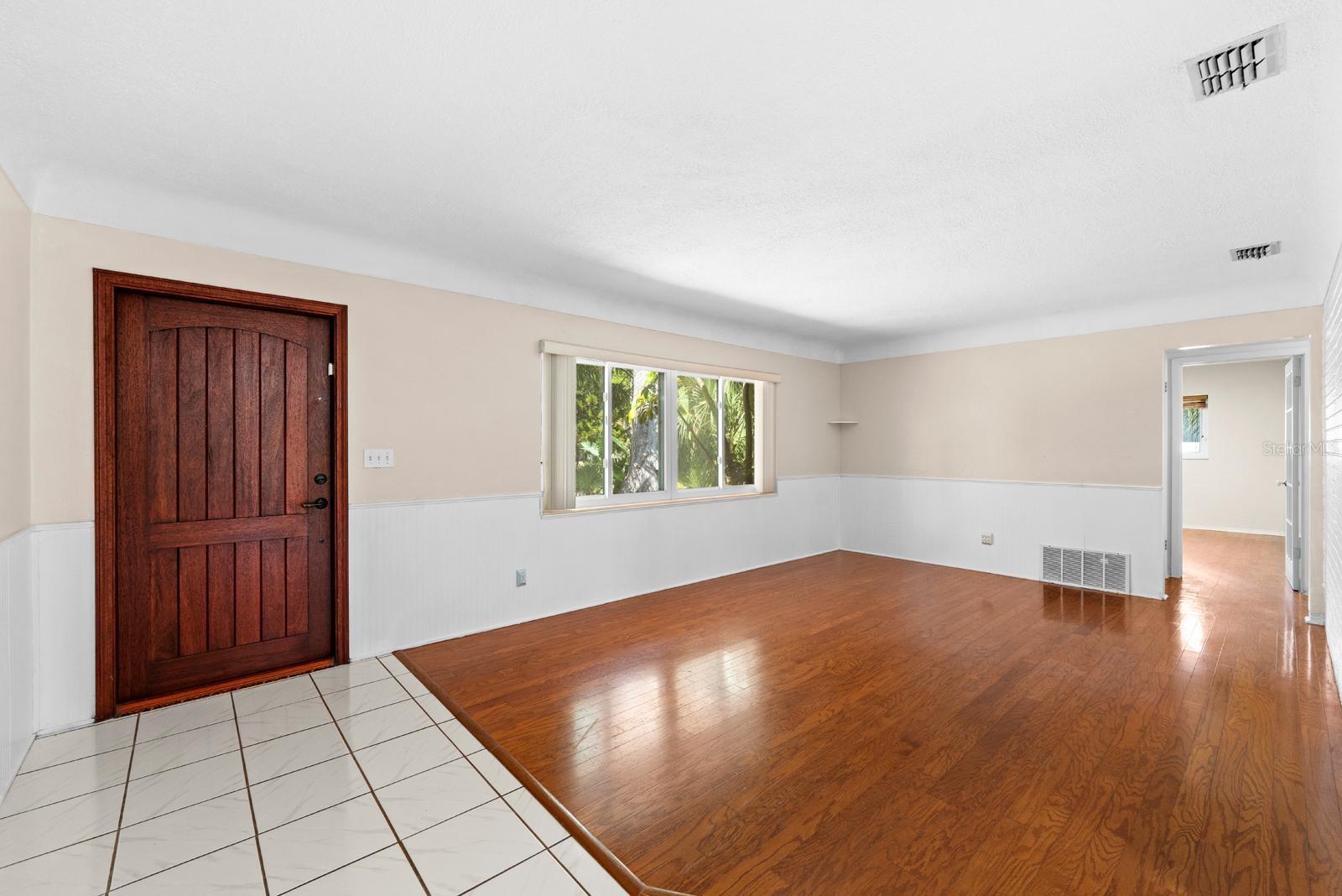 Image 4 of 29 For 2238 Calexico Way S