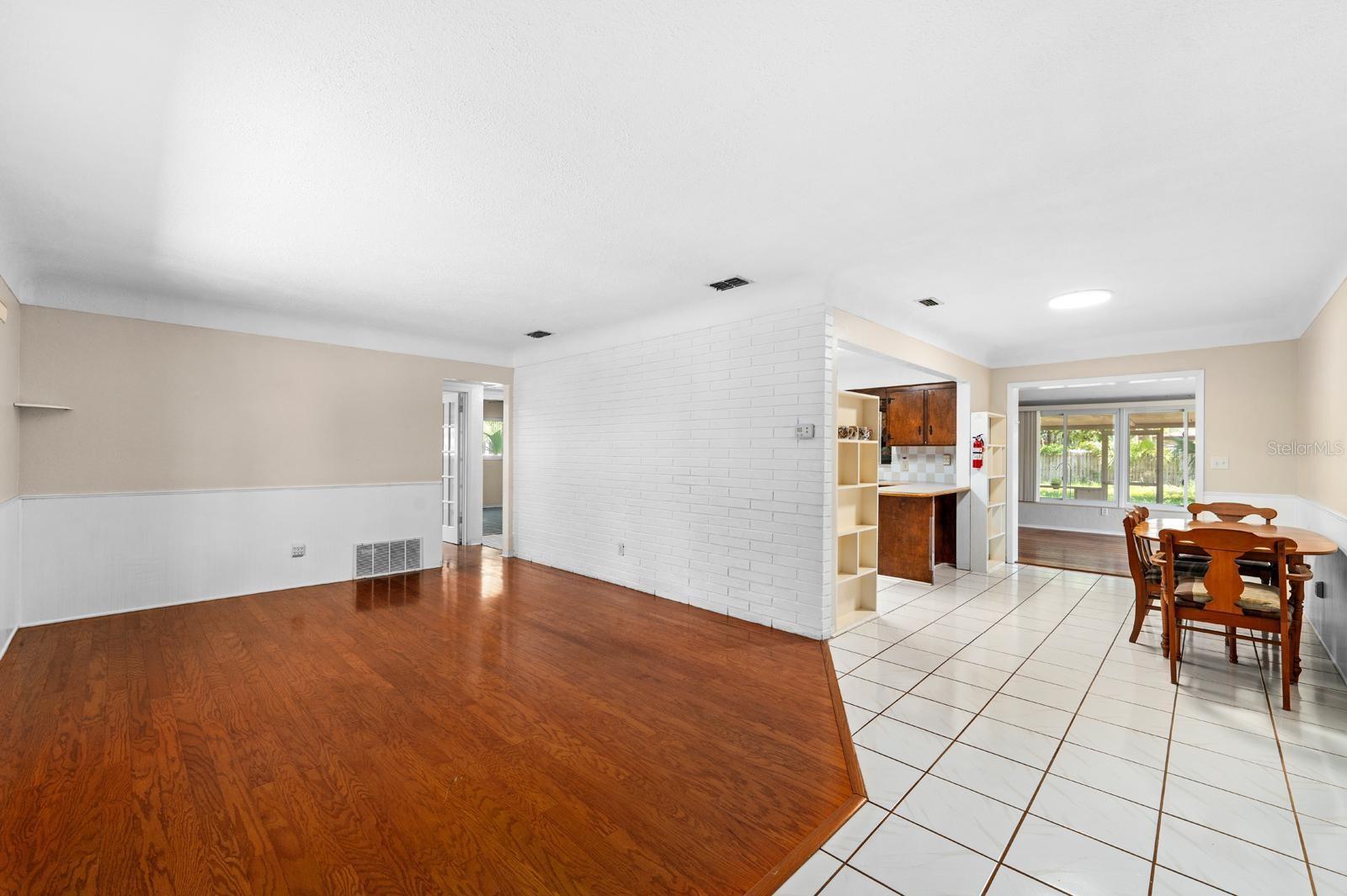 Image 5 of 29 For 2238 Calexico Way S