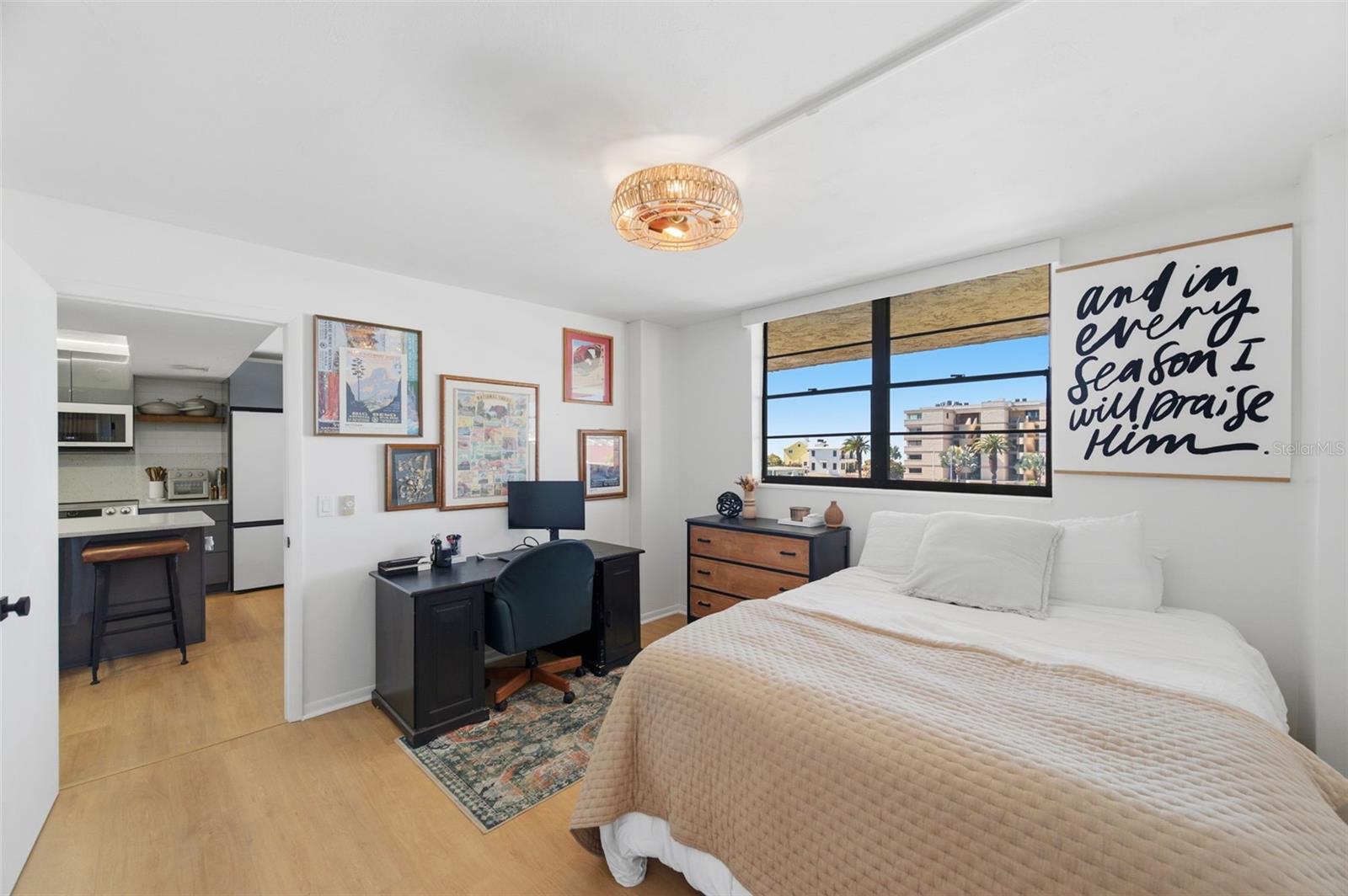 Image 34 of 39 For 19701 Gulf Boulevard 423