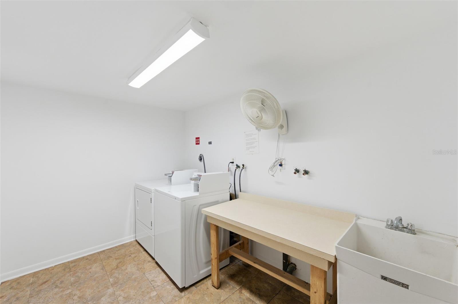 Image 5 of 39 For 19701 Gulf Boulevard 423