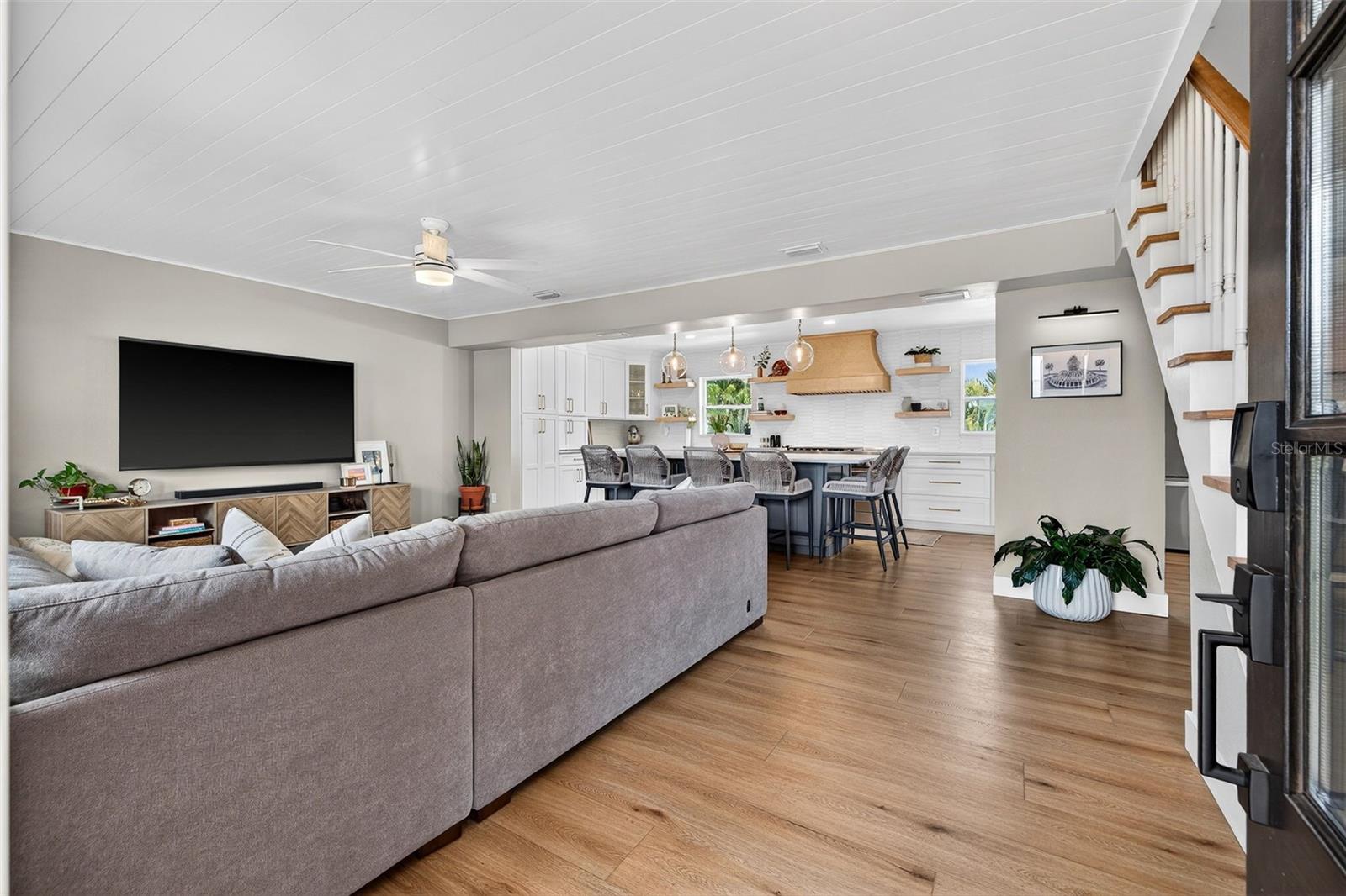 Image 14 of 62 For 4626 Bay Crest Drive