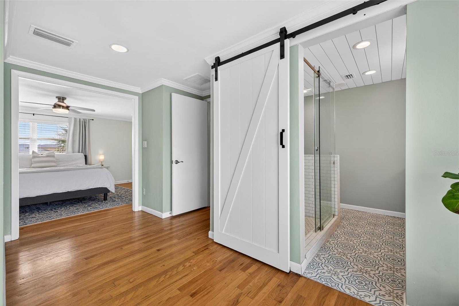 Image 25 of 62 For 4626 Bay Crest Drive