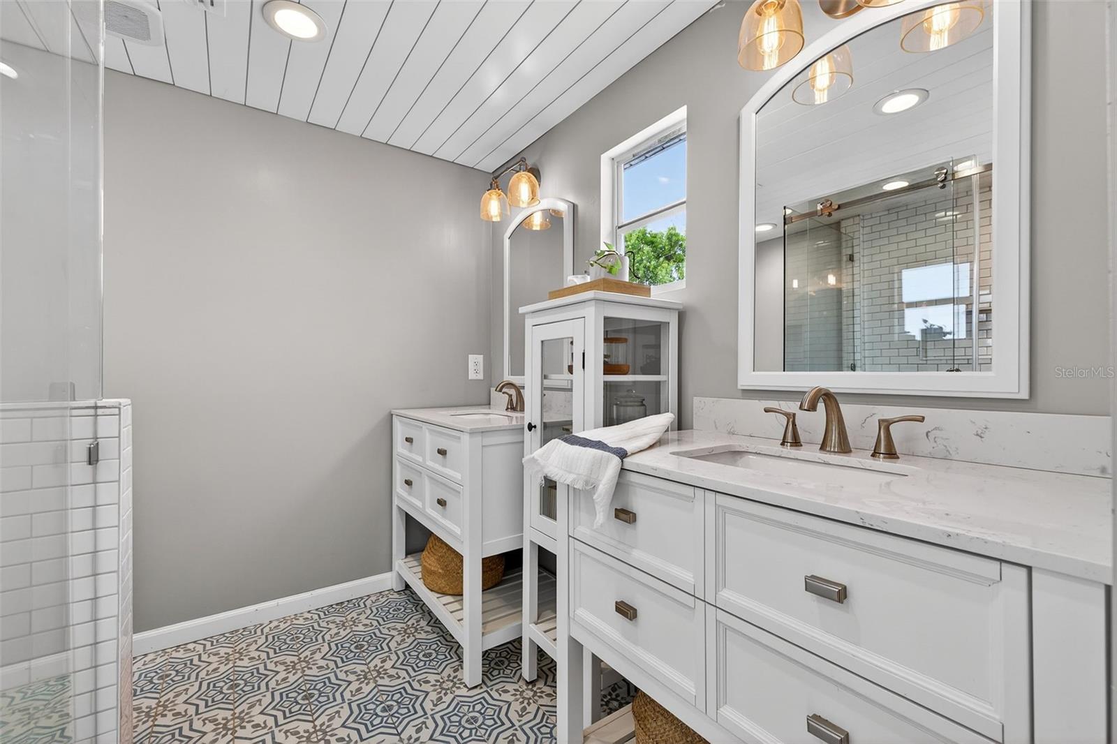 Image 30 of 62 For 4626 Bay Crest Drive