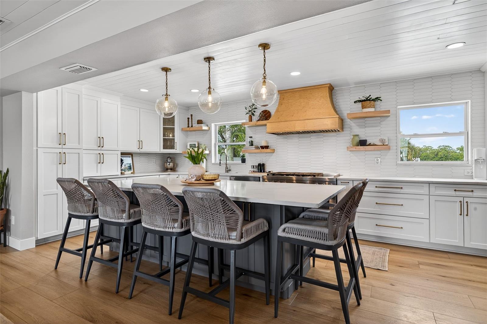 Image 5 of 62 For 4626 Bay Crest Drive