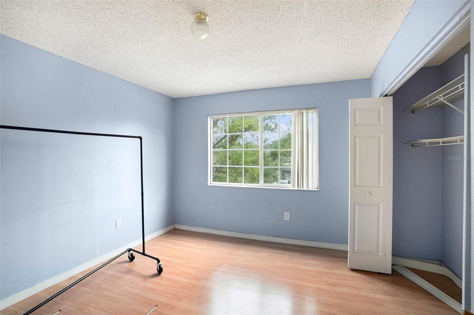 Image 16 of 32 For 739 Burlwood Street