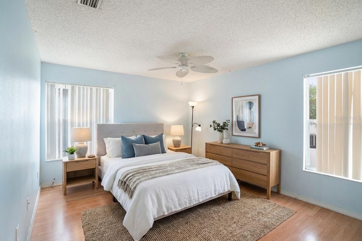 Image 22 of 32 For 739 Burlwood Street