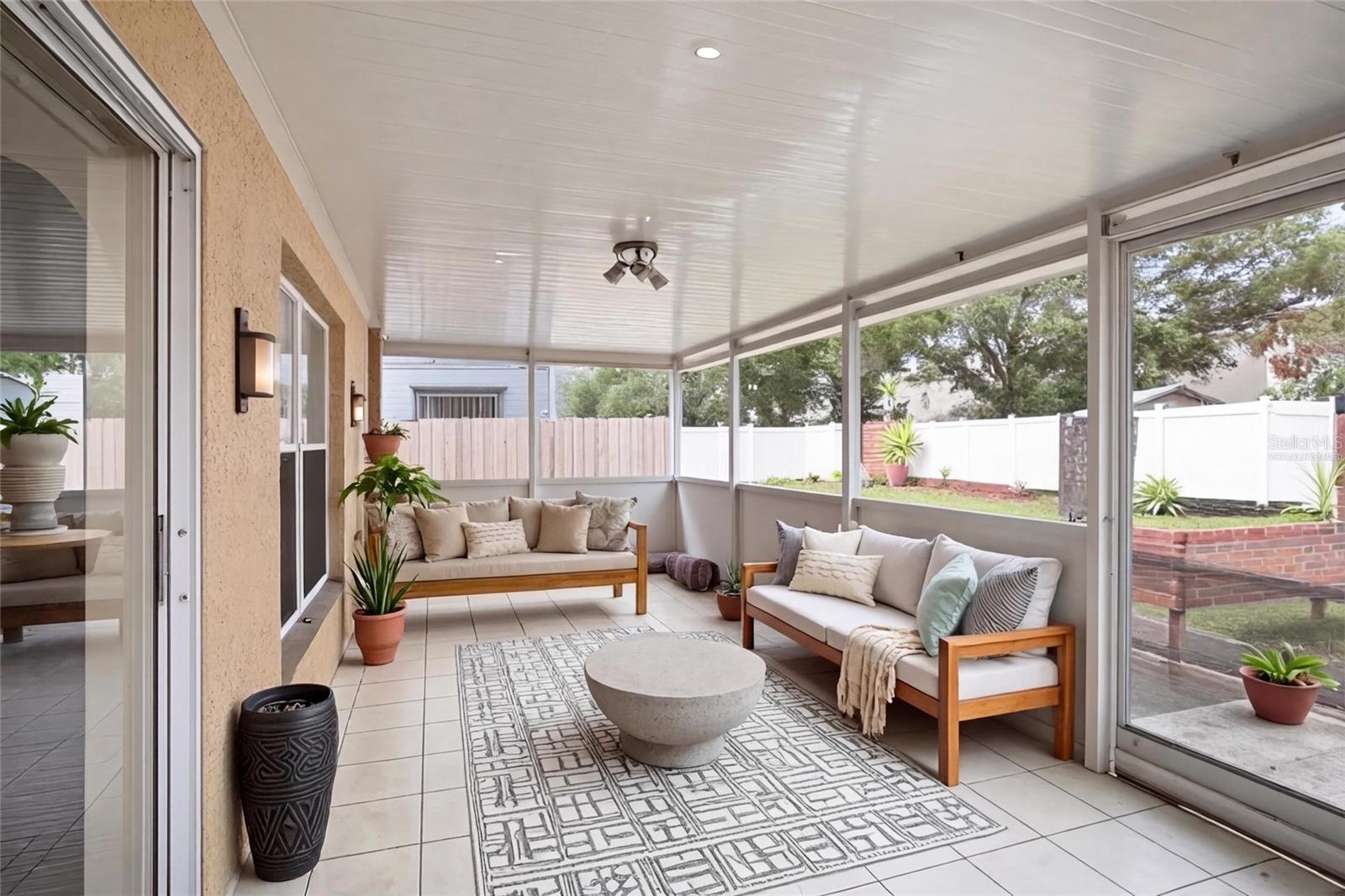 Image 28 of 32 For 739 Burlwood Street