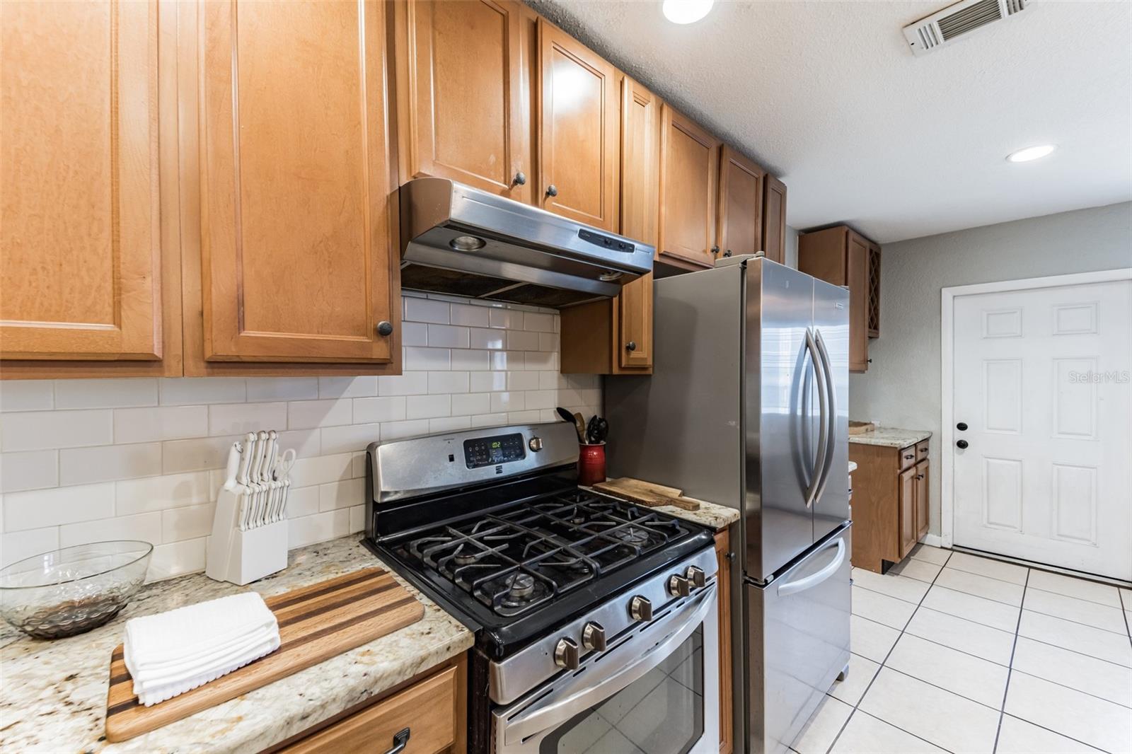 Image 15 of 33 For 418 Lebeau Street