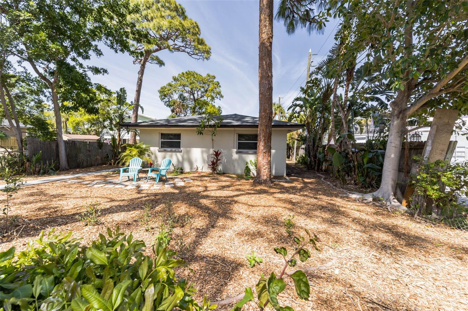 Image 2 of 33 For 418 Lebeau Street