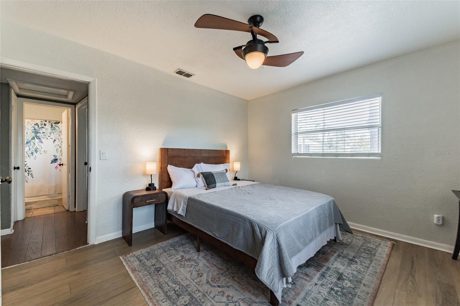 Image 27 of 33 For 418 Lebeau Street