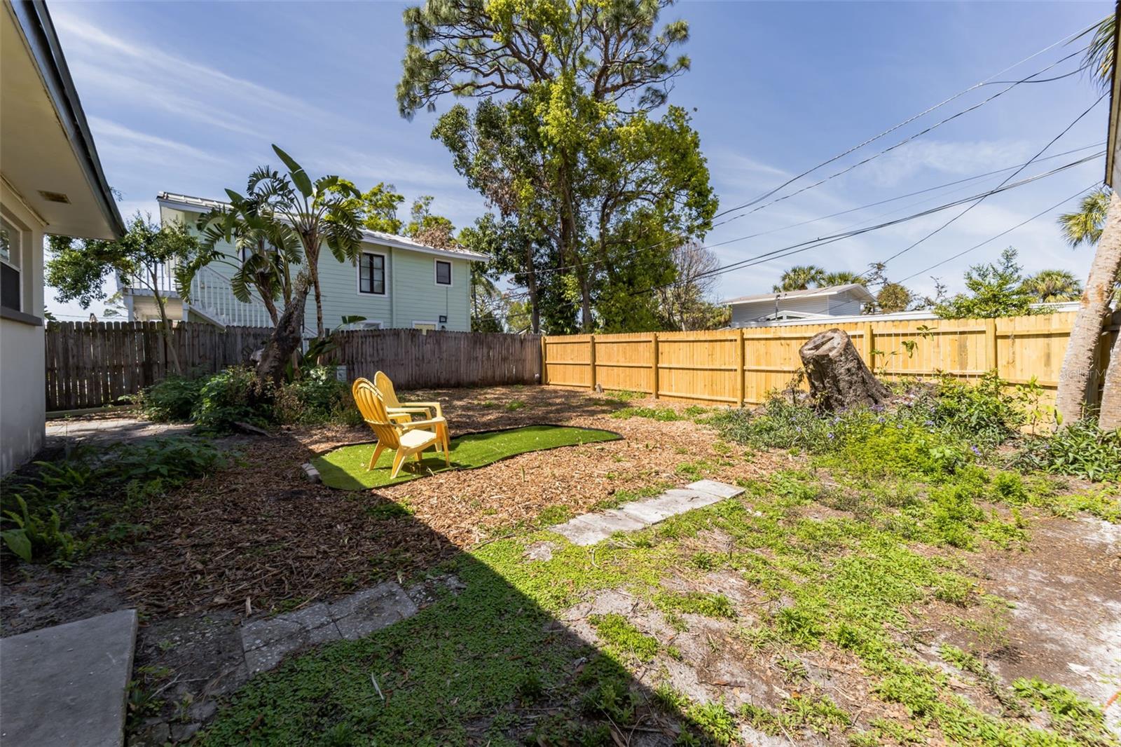 Image 30 of 33 For 418 Lebeau Street