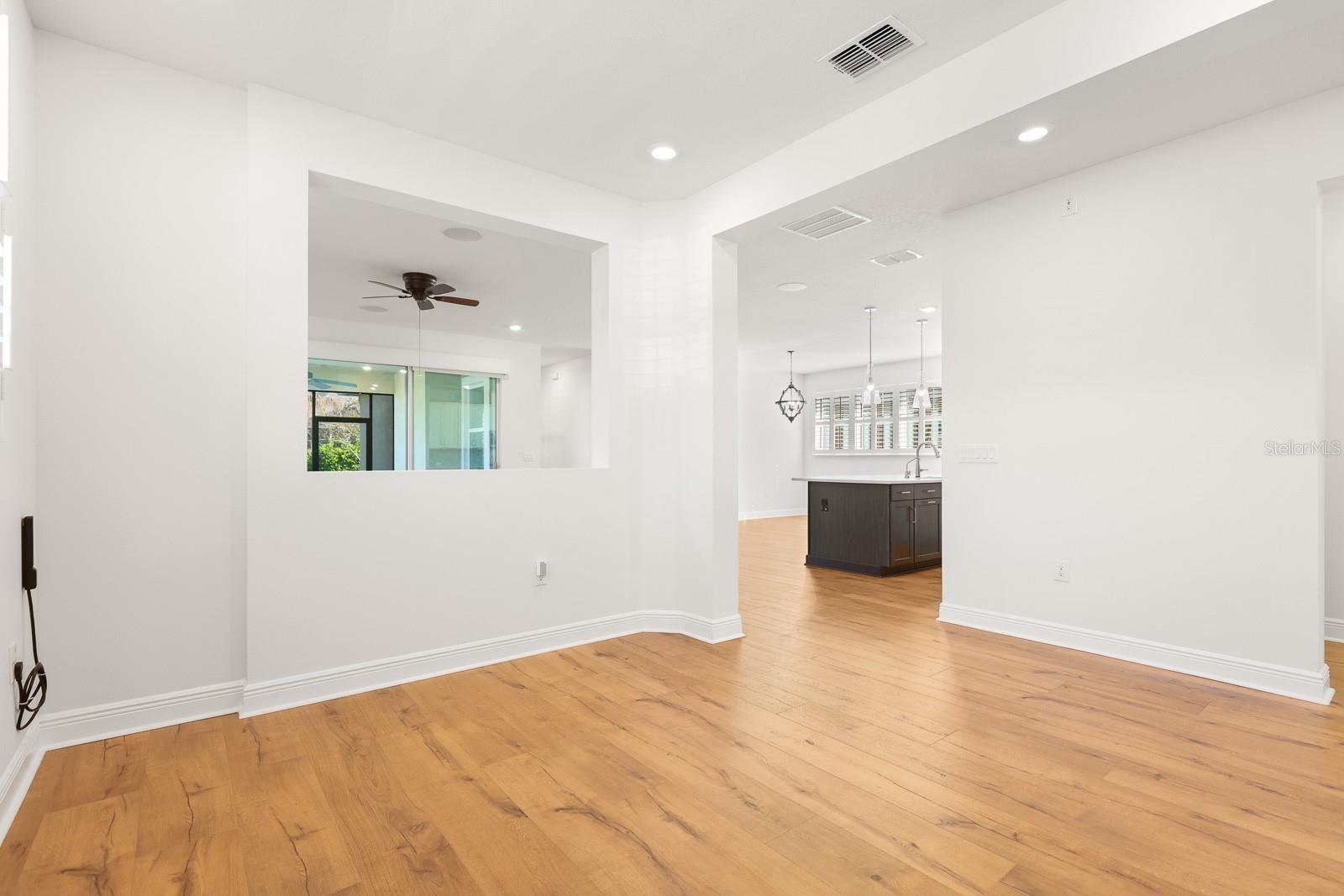 Image 9 of 43 For 13928 Natures Reserve Drive